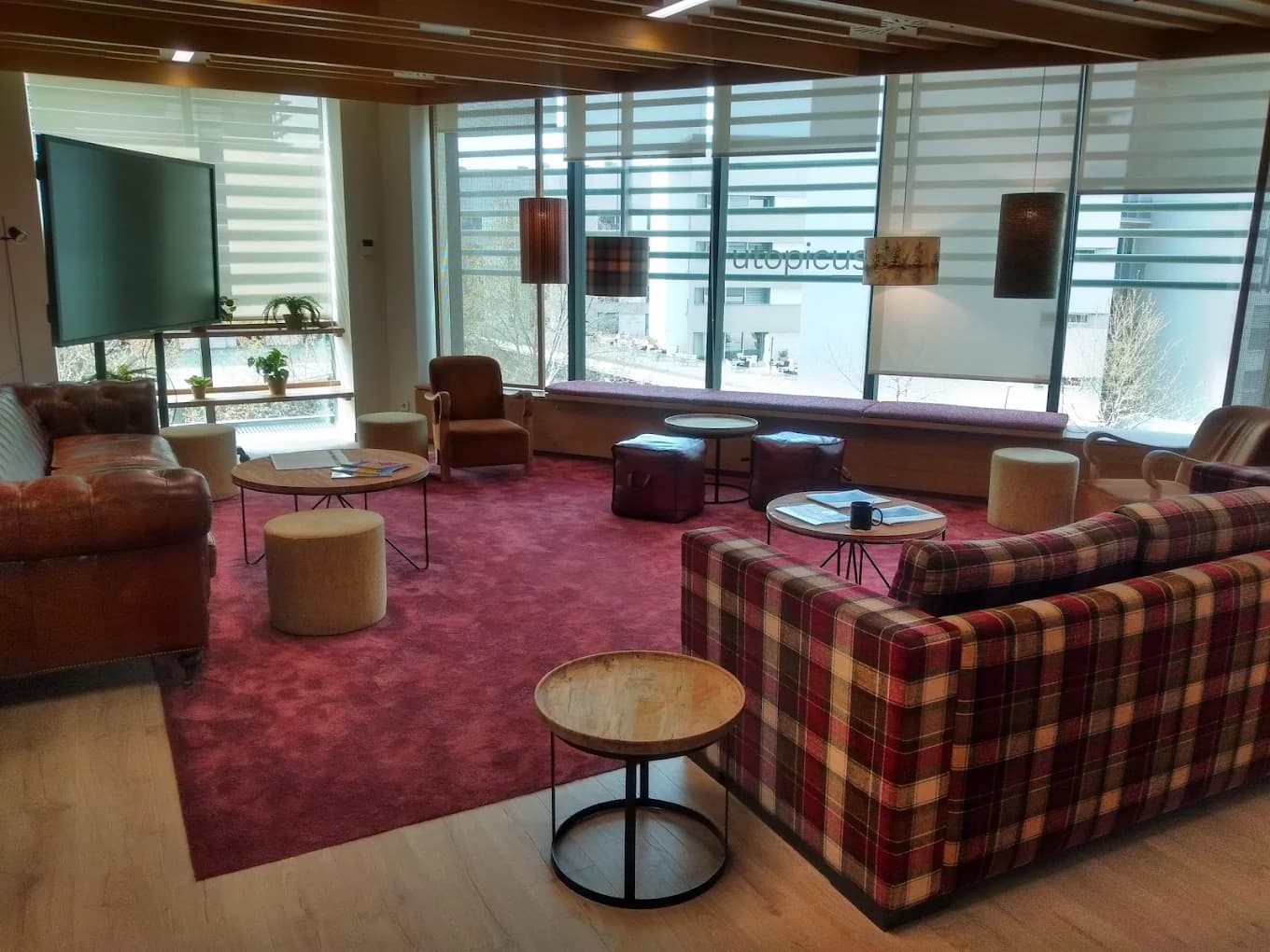Coworking cerca del centro en Poblenou Tanger