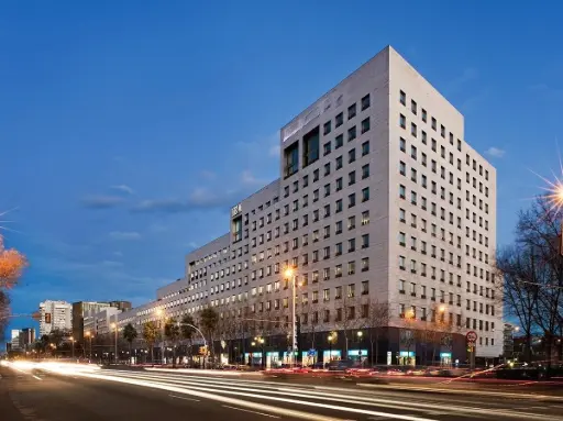 Disponibilidad inmediata coworking Illa Diagonal Barcelona