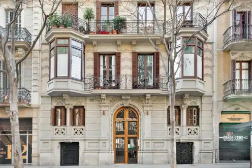Coworking pour équipes à Eixample Bailen | Officionados