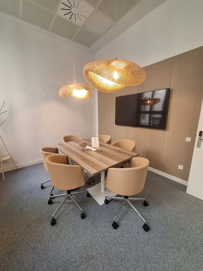Virtual Office Barcelona meeting room
