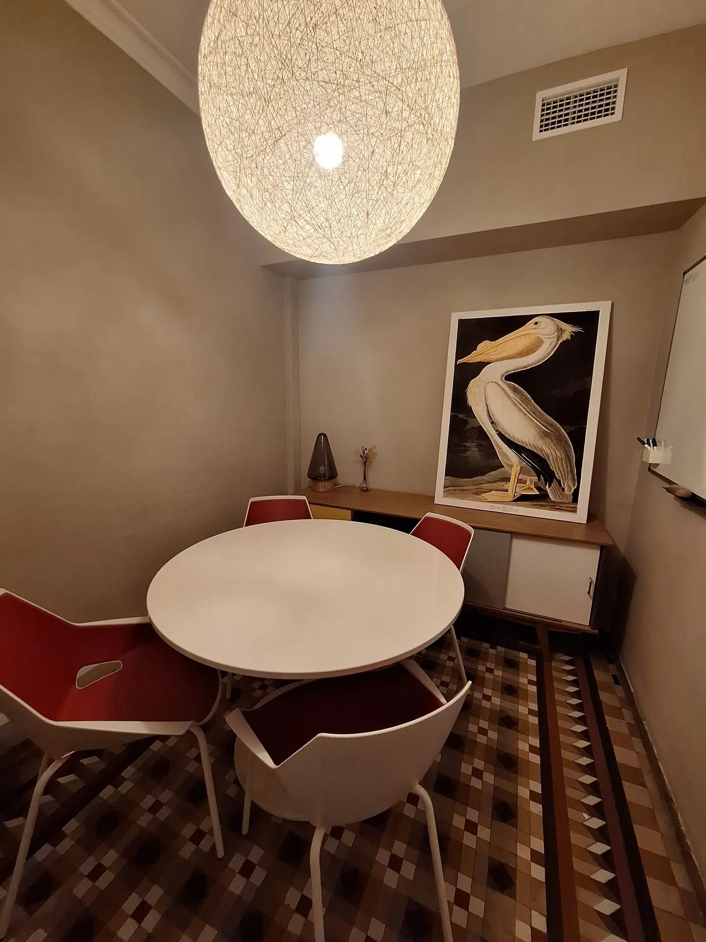 Compact office for startups
