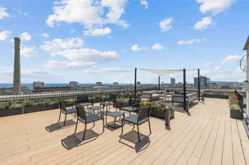 Innovative coworking Sant Martí Office space with rooftop