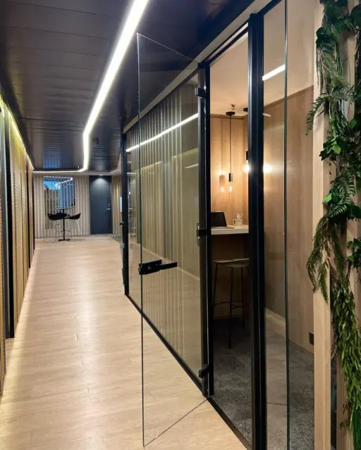 Bureau privé à agencement modulable