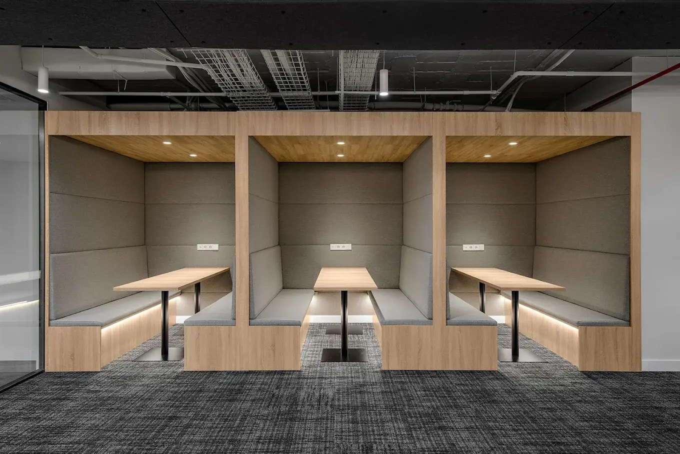 meeting hub coworking madrid castellana