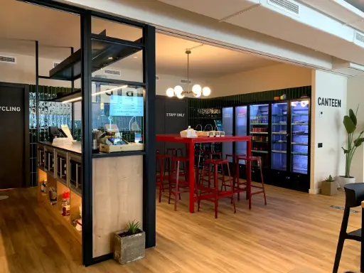 barcelona eixample coworking with kitchen 