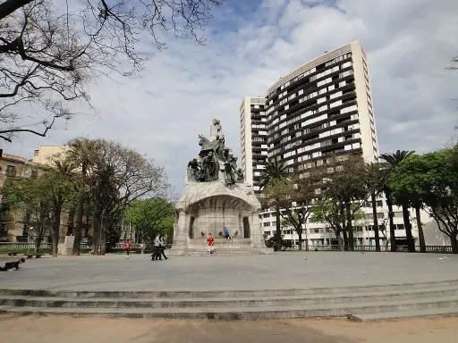 Plaza Tetuán en el barrio del Eixample de Barcelona