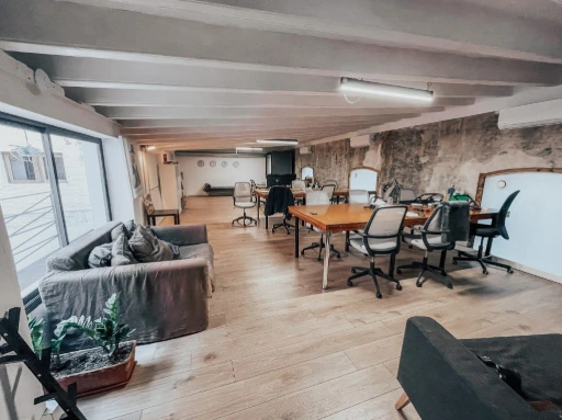 Office interior with sound masking system